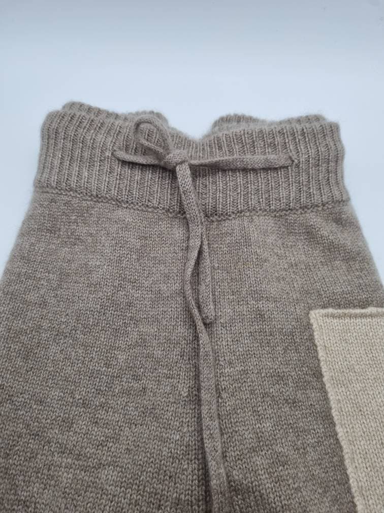 Elegante Hose mit Taschen aus reiner Kaschmirwolle - Bild 2