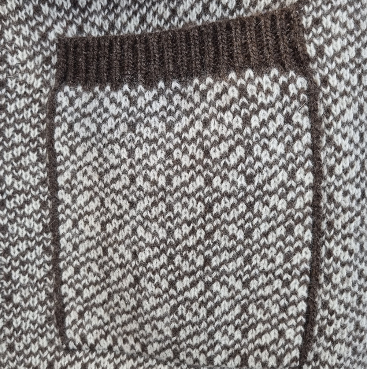 Strickjacke mit Karomuster aus reiner Yakwolle - Bild 6