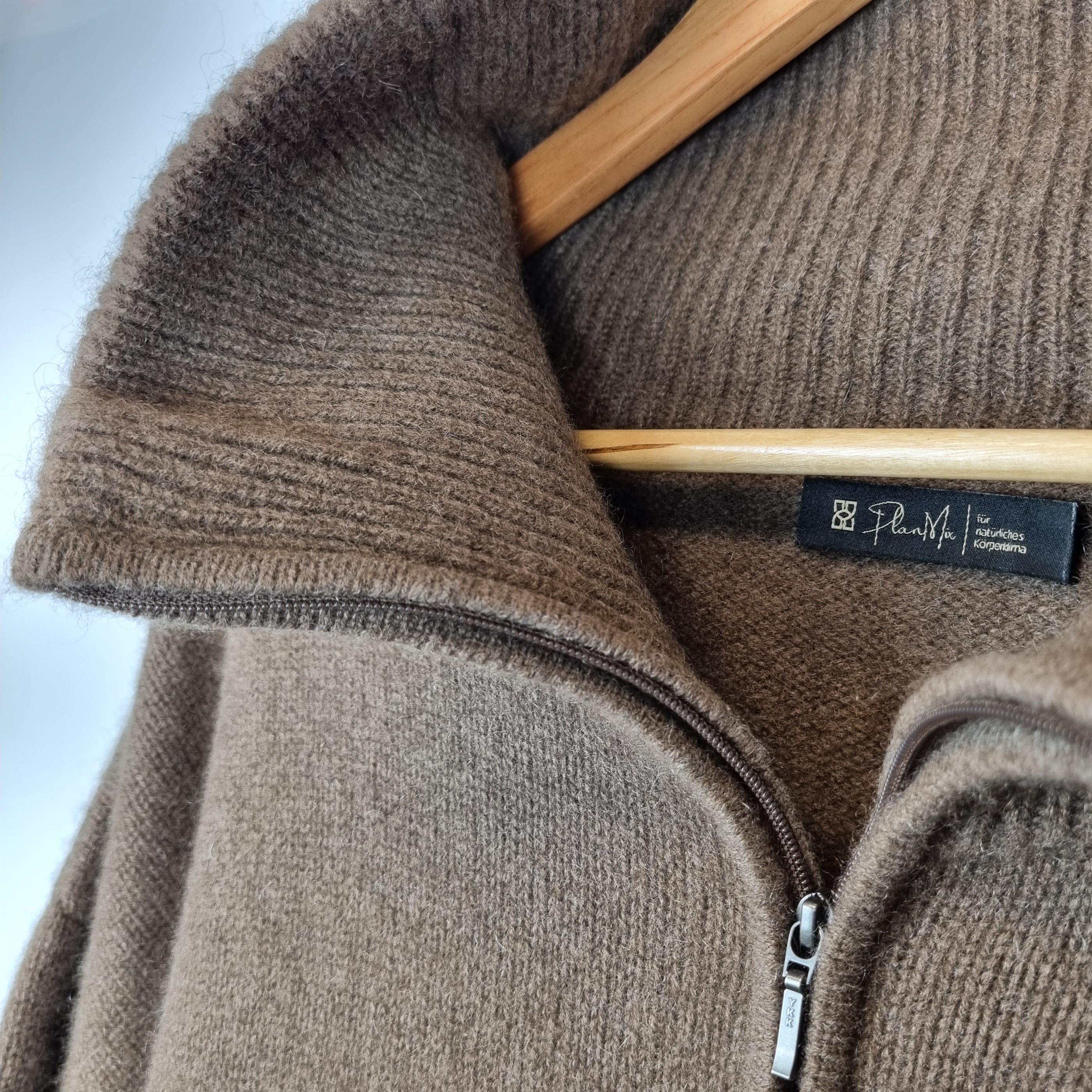 Leichte Strickjacke aus reiner Yakwolle - Bild 8