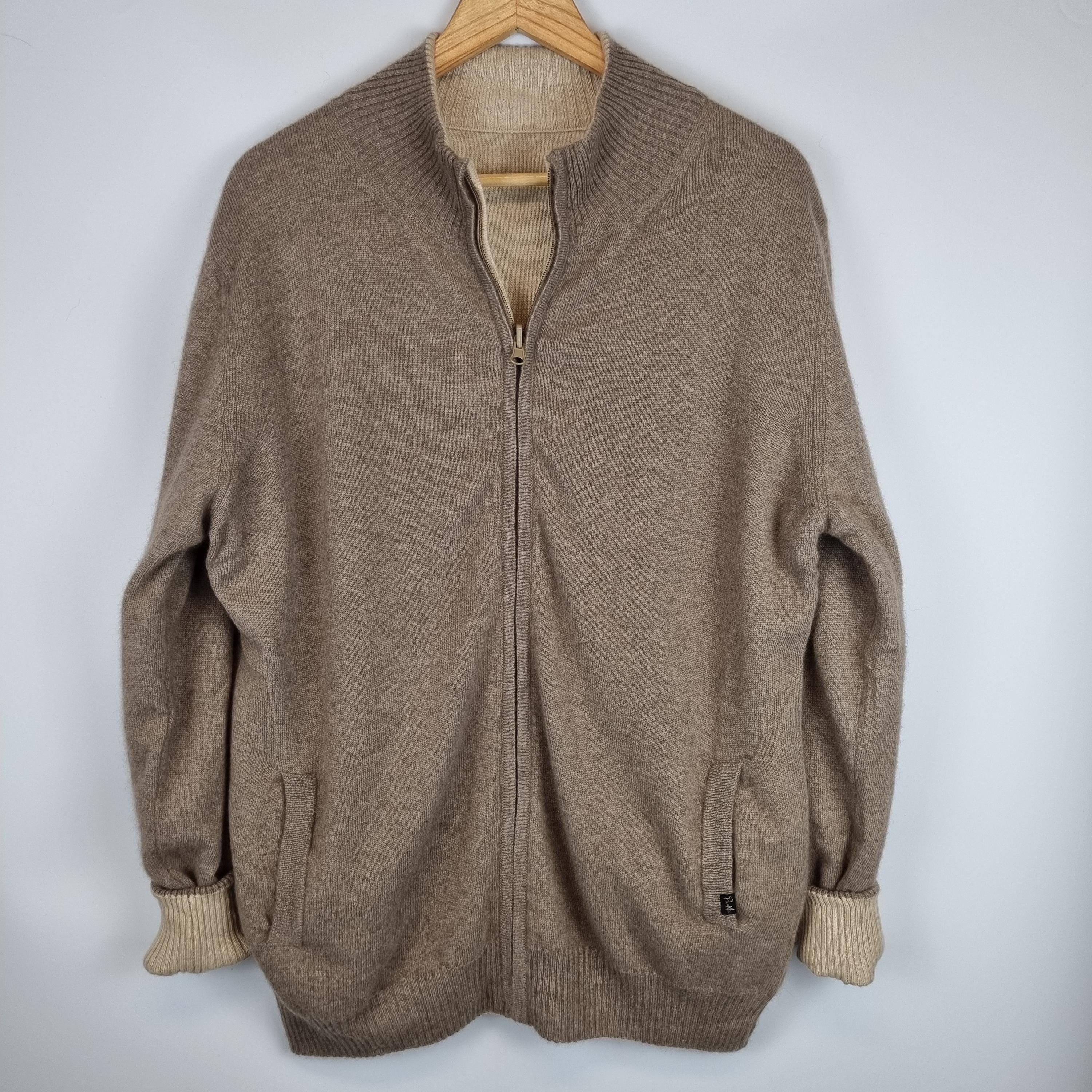 Doppelseitige Wendejacke aus reiner Kaschmirwolle