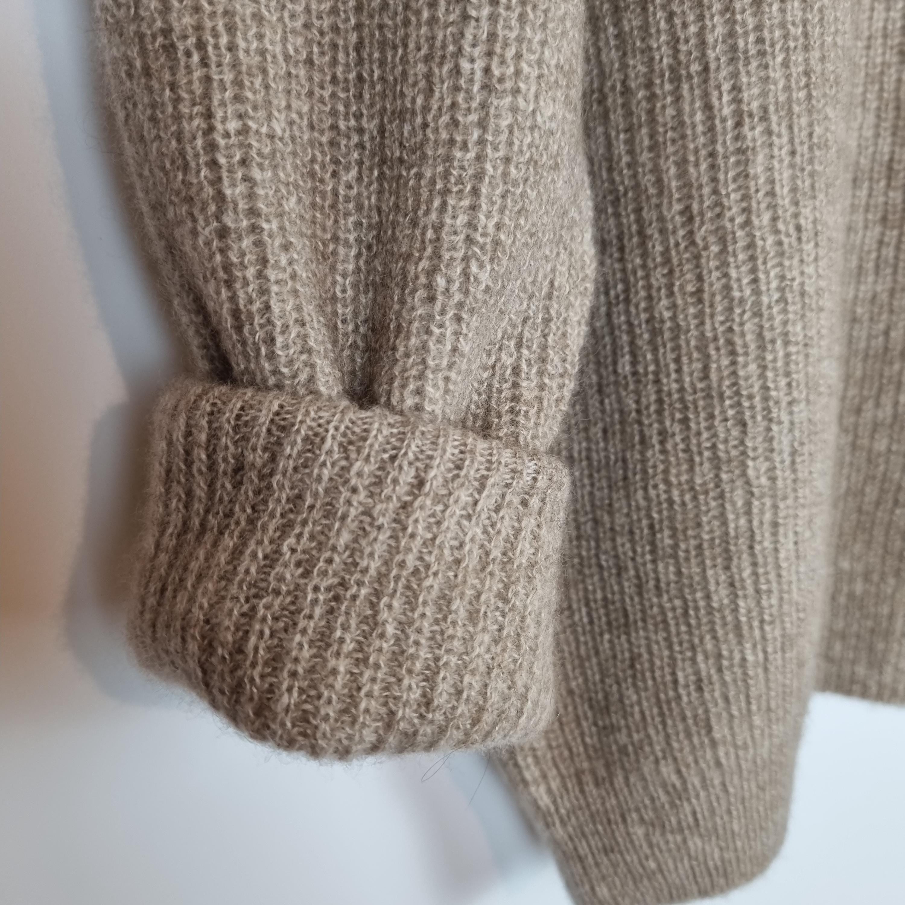 Eleganter Pullover mit Kragen aus reiner Kaschmirwolle - Bild 2