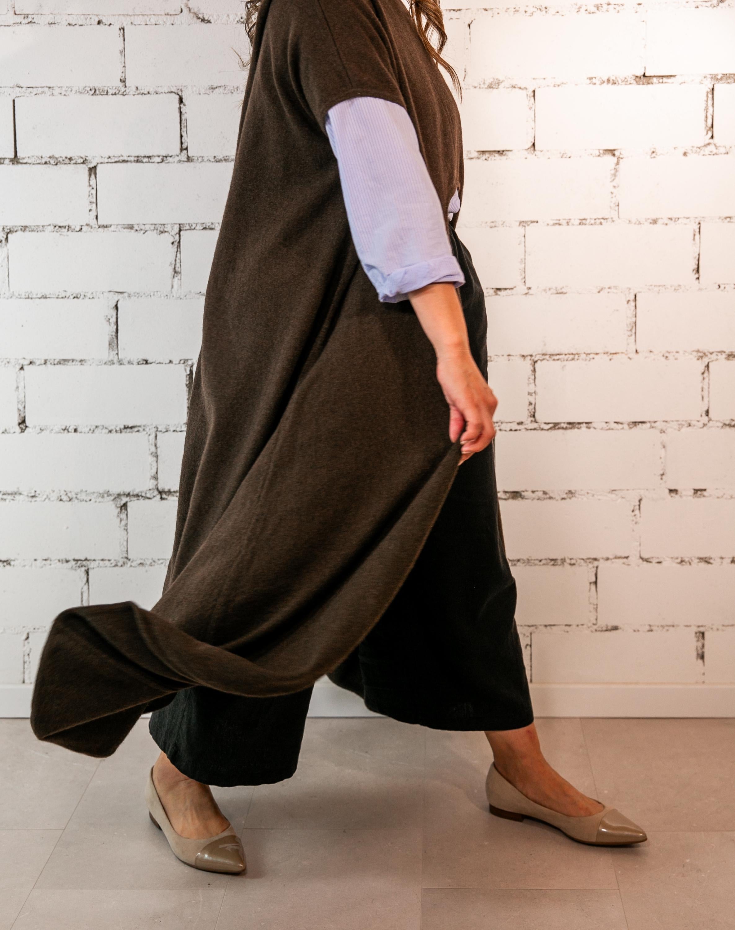 Langer Pullover in Umhangform aus reiner Yakwolle - Bild 5