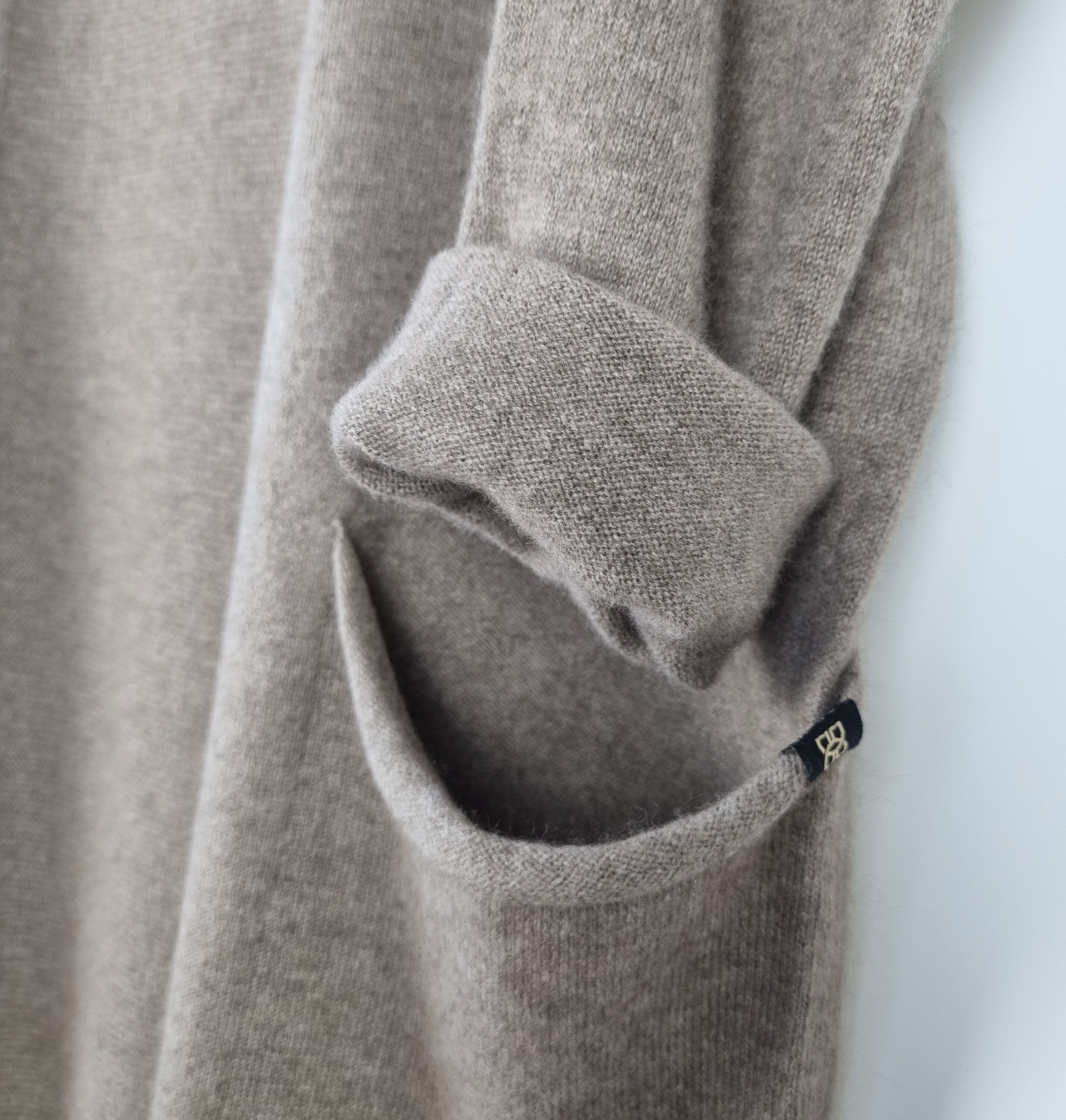 Elegantes Kaschmirkleid aus reiner Kaschmirwolle - Bild 9