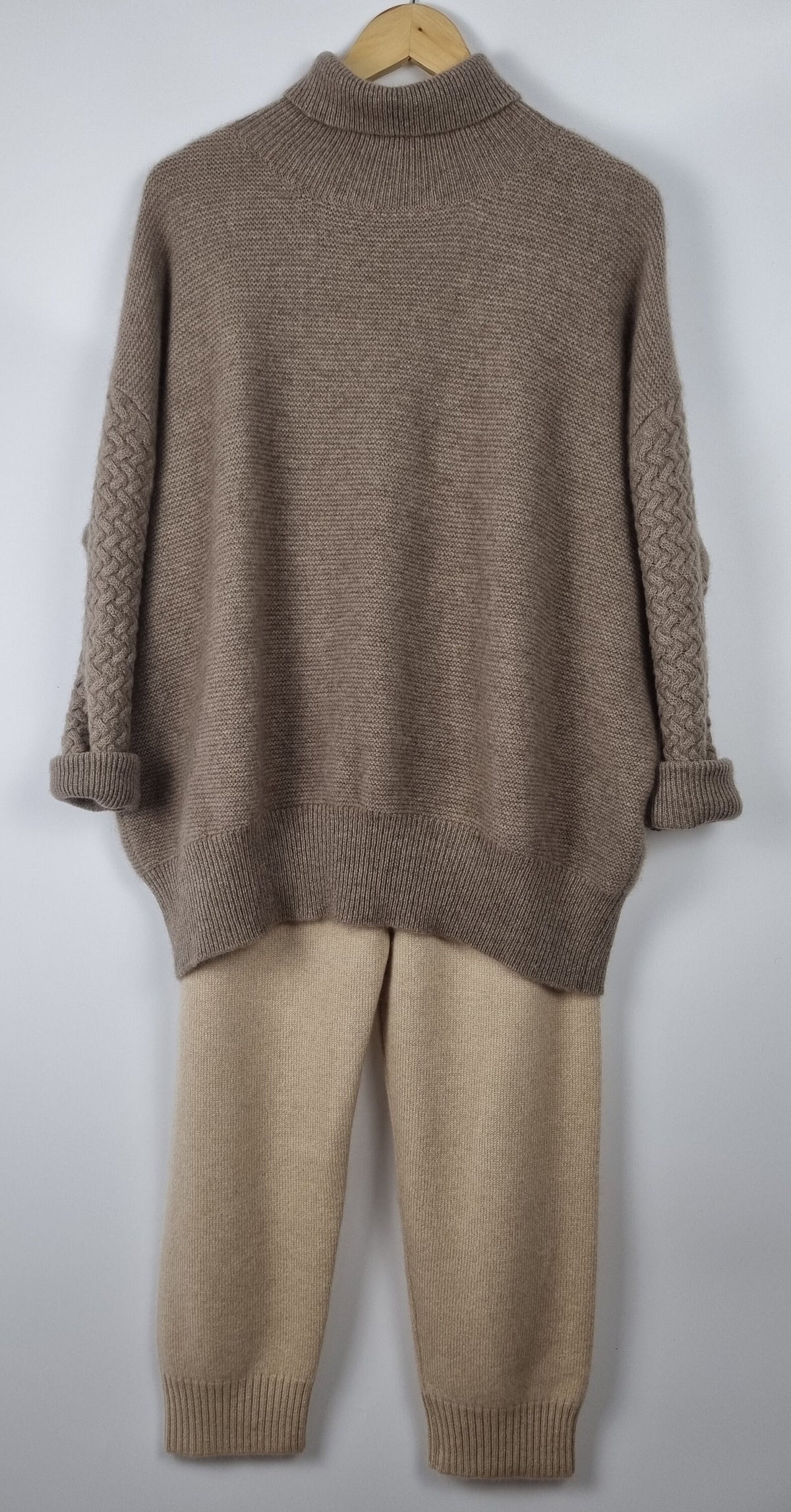 Hochwertiger Rollkragenpullover aus reiner Kaschmirwolle - Bild 2