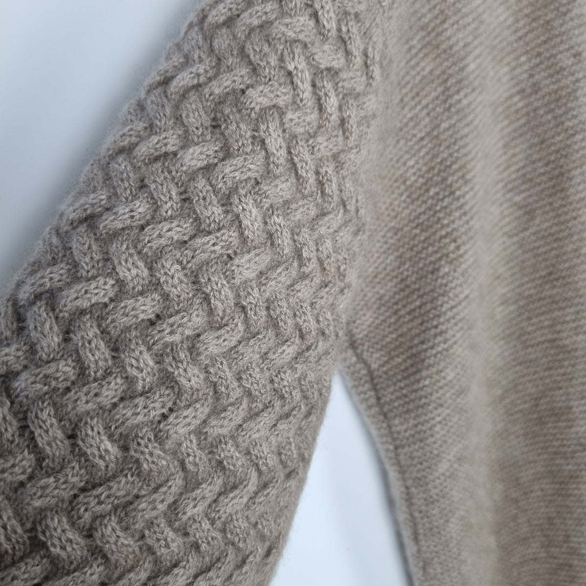 Hochwertiger Rollkragenpullover aus reiner Kaschmirwolle - Bild 5