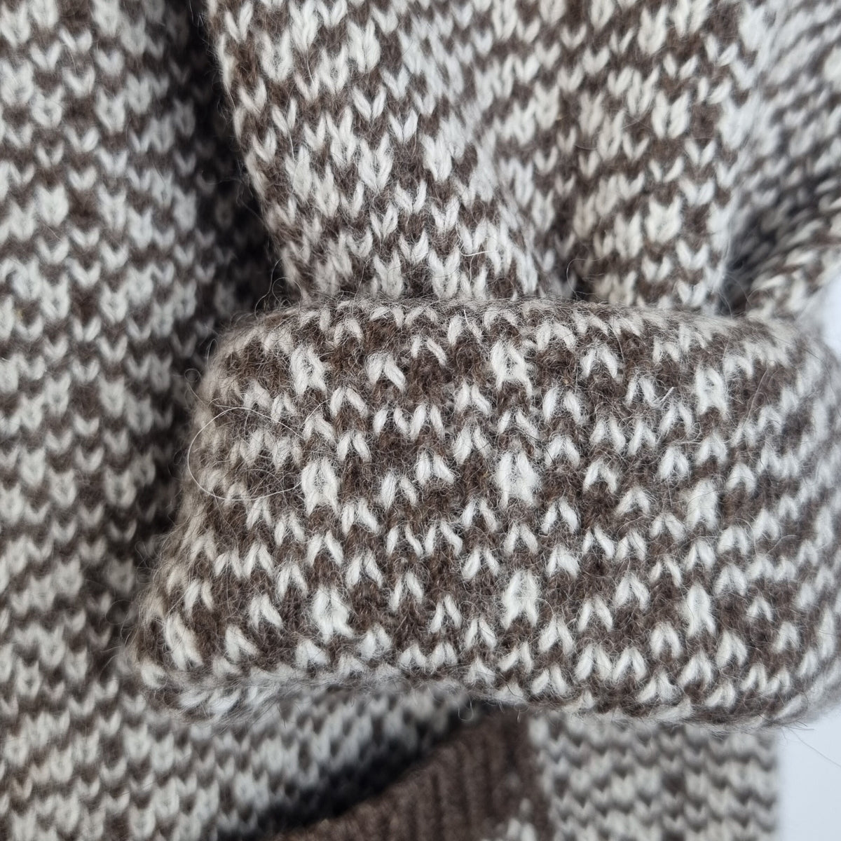 Strickjacke mit Karomuster aus reiner Yakwolle - Bild 4