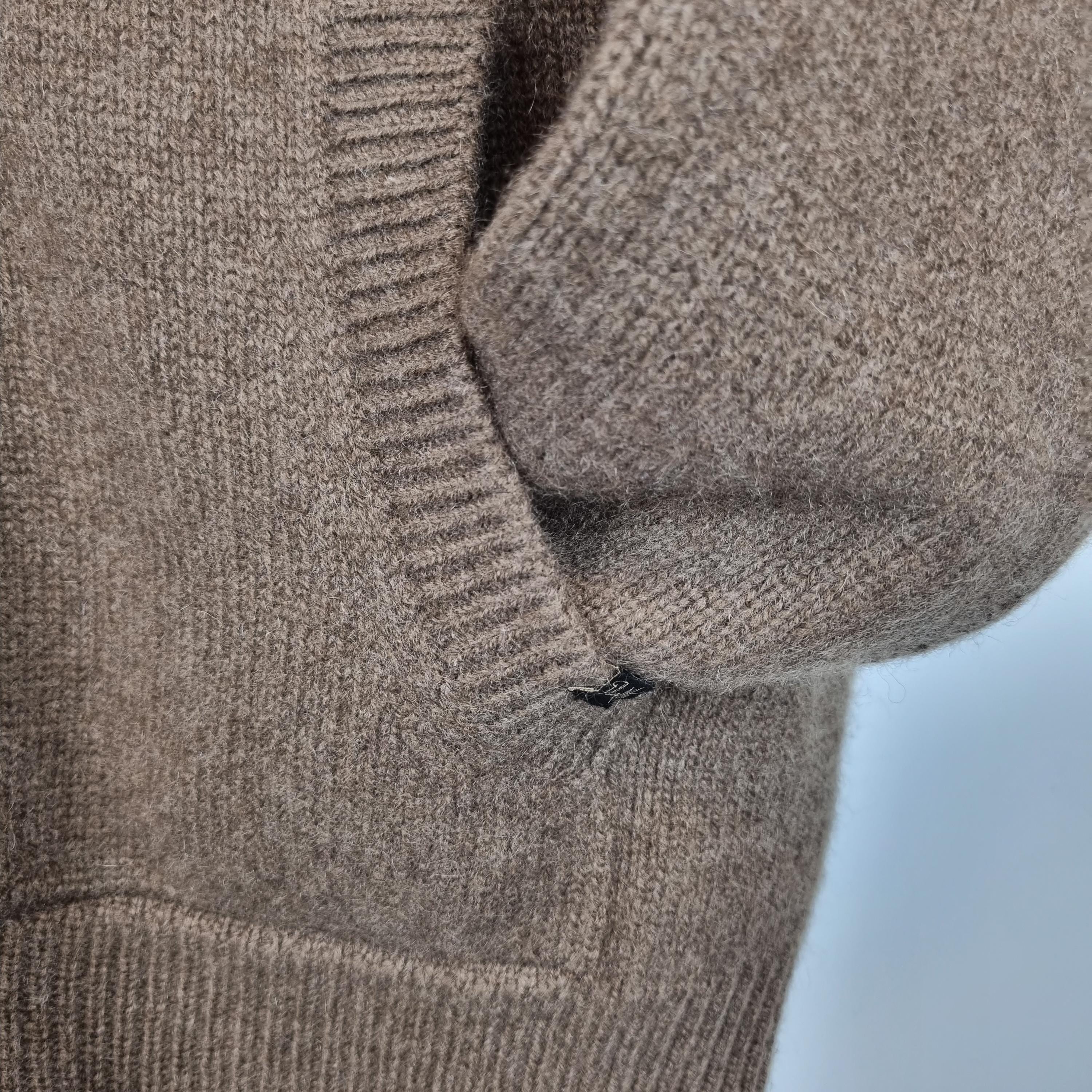Leichte Strickjacke aus reiner Yakwolle - Bild 10