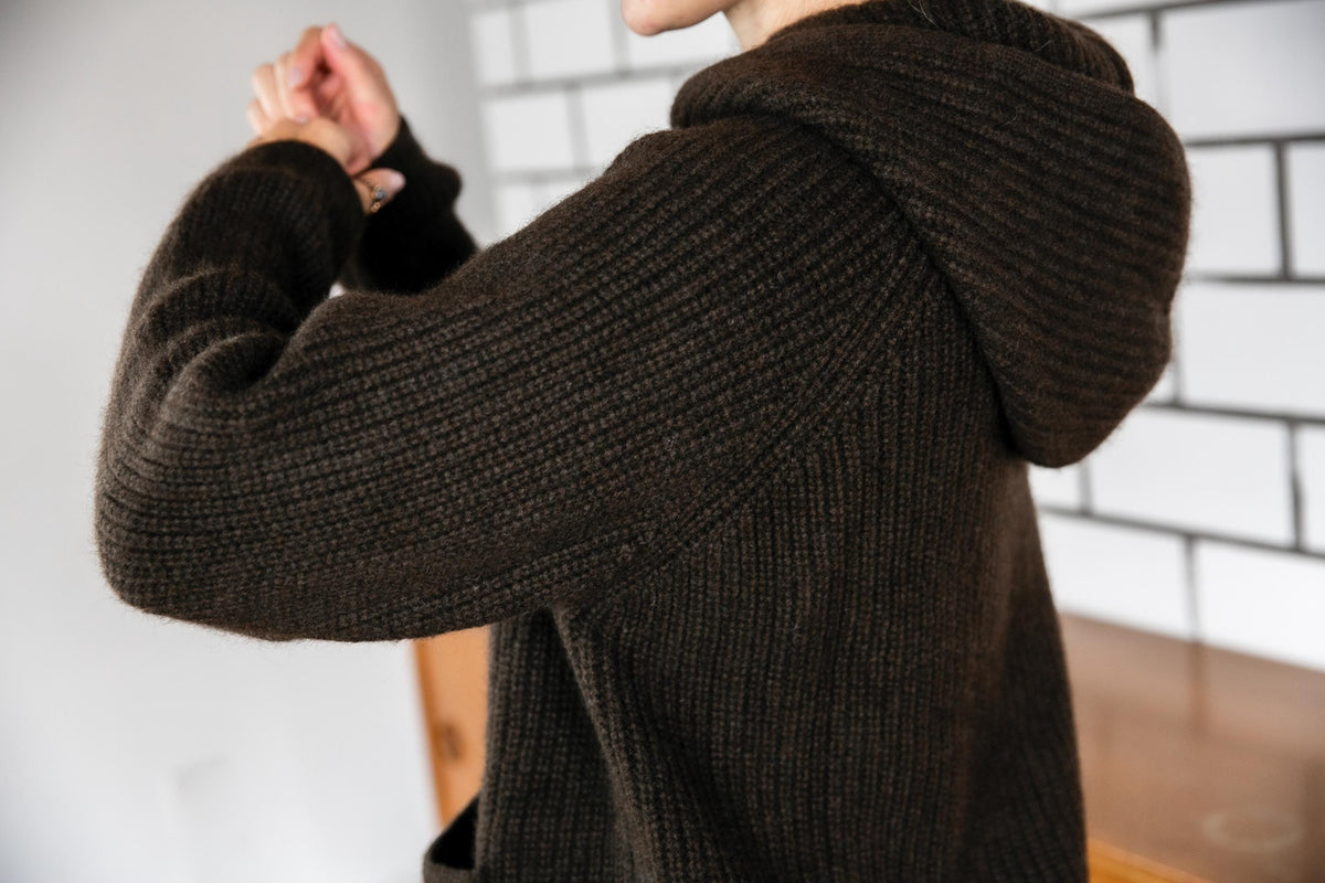 Dicke Strickjacke aus reiner Yakwolle - Bild 4