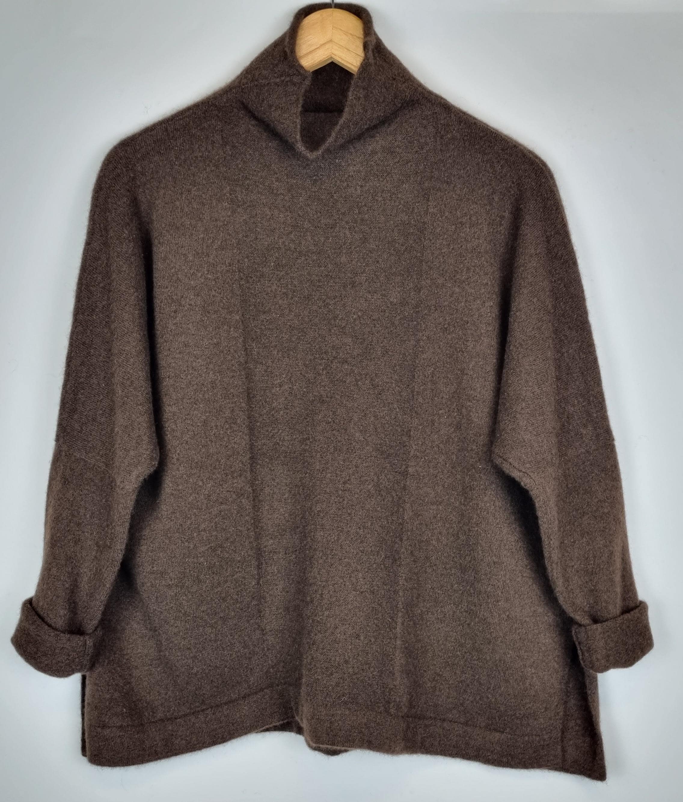 Oversize-Rollkragenpullover aus reiner Yakwolle