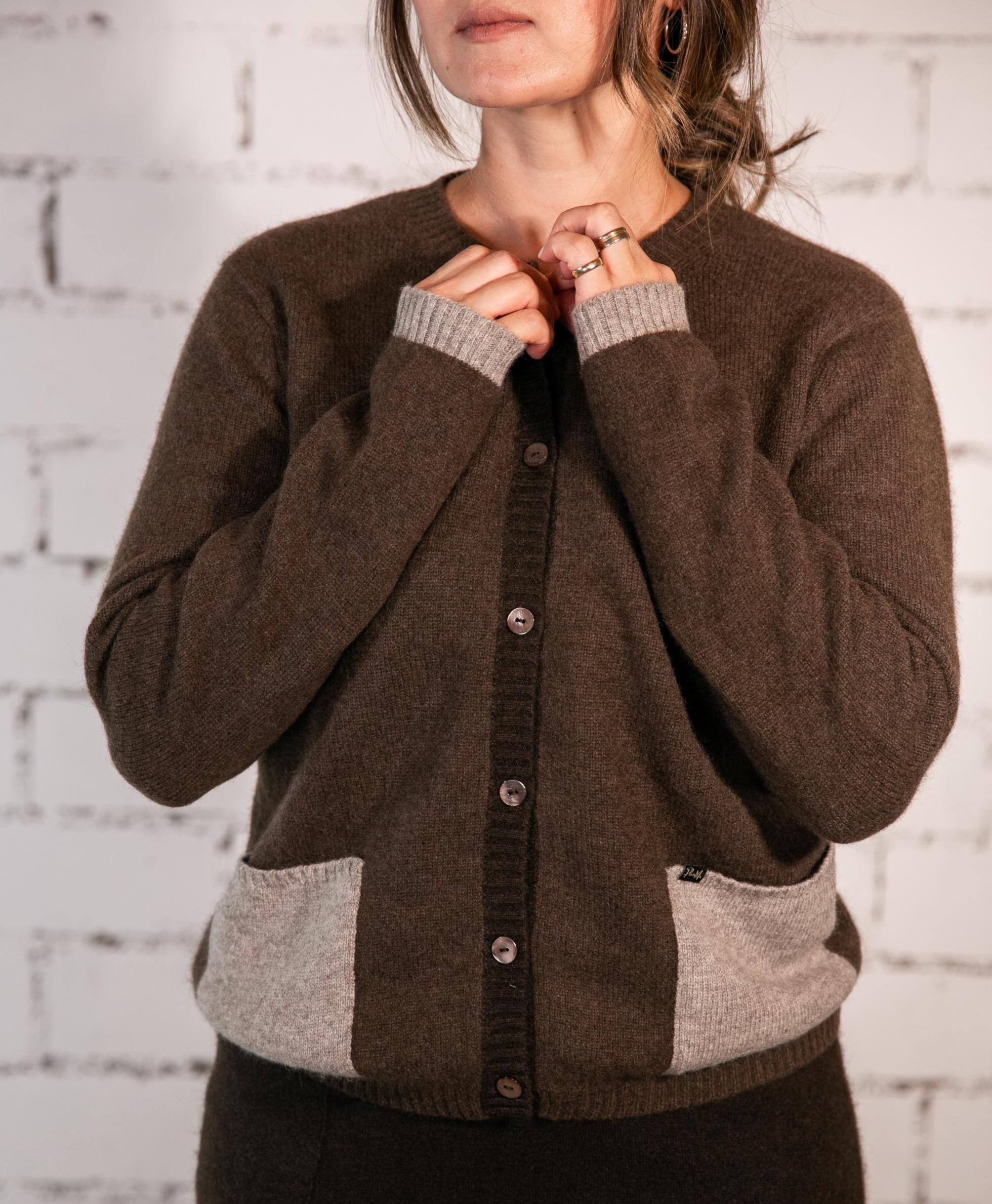 Eleganter Damen-Cardigan aus reiner Yakwolle - Bild 4